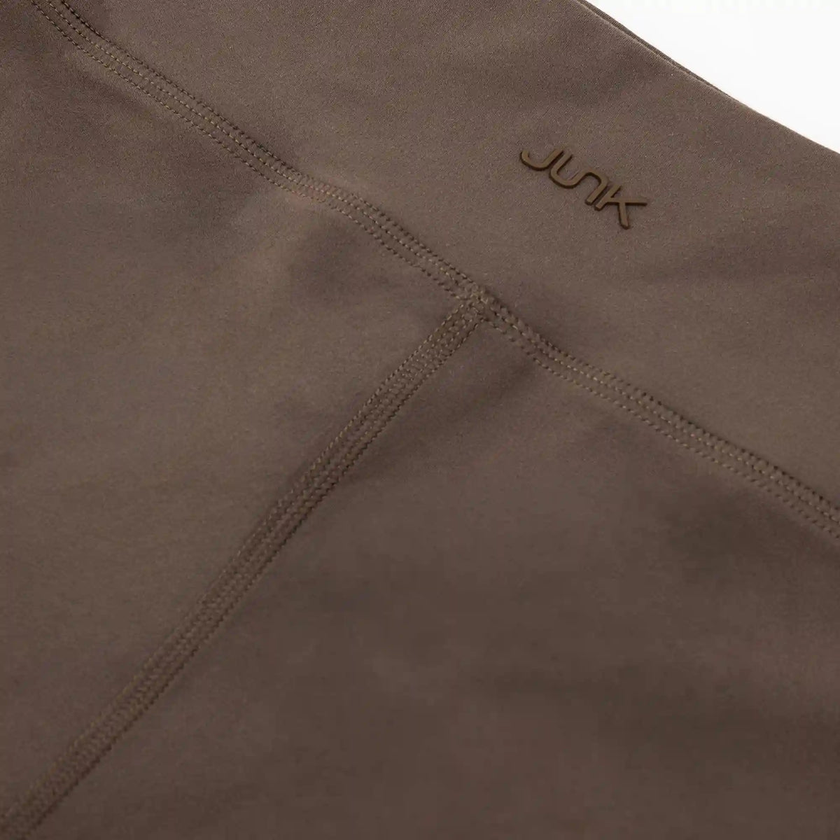 Women's Breakthrough High Rise Short 3": Mocha