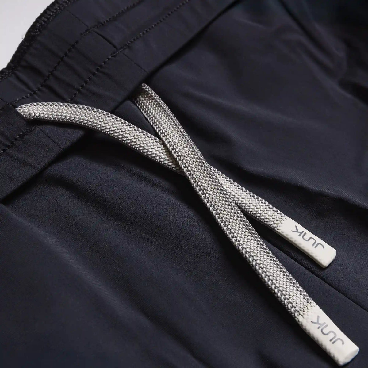 Men's Breakthrough Joggers: Obsidian