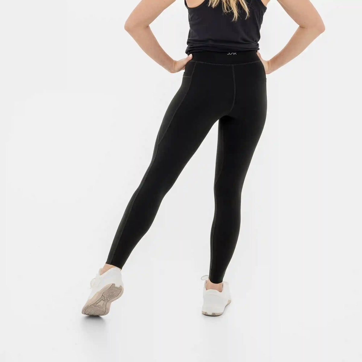 Women's Breakthrough Leggings: Obsidian