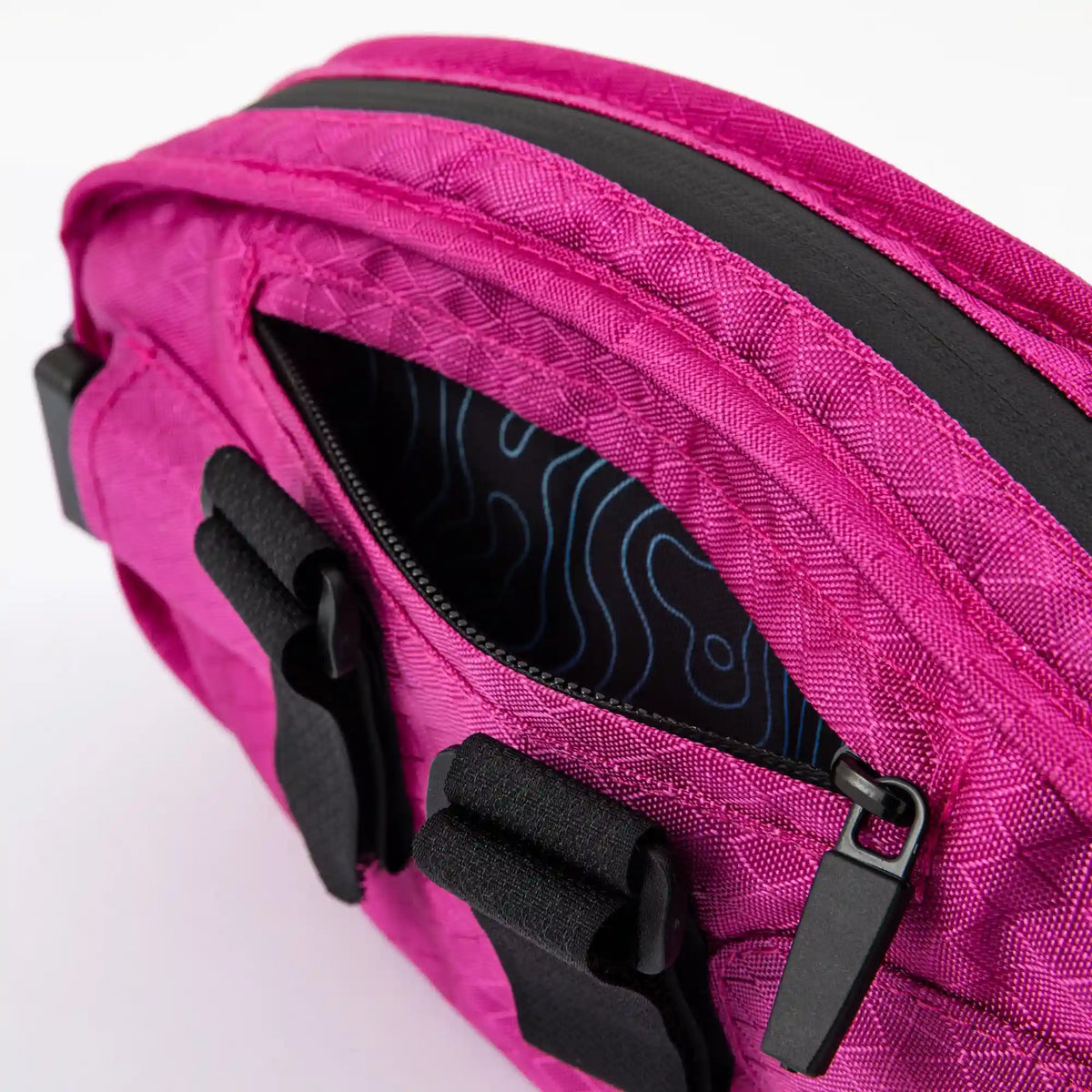 JUNK Versa Bag Fuchsia